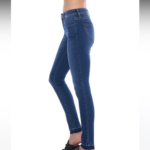 PROSPERITY Ashley Ellie Wash Skinny Jean with Raw Hem - Picture 2 of 7